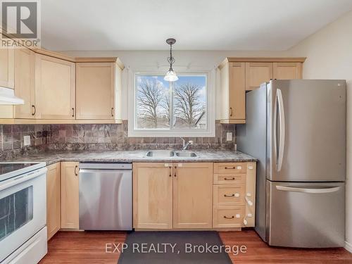 11 - 68 King Street, Ottawa, ON - Indoor Photo Showing Kitchen