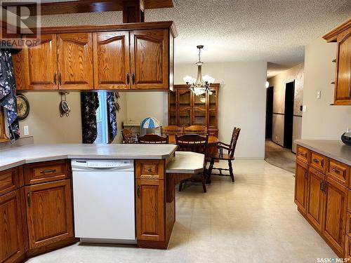 1501 92Nd Street, North Battleford, SK - Indoor Photo Showing Kitchen