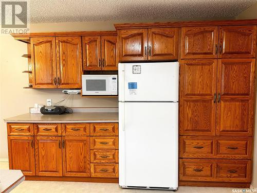 1501 92Nd Street, North Battleford, SK - Indoor Photo Showing Kitchen