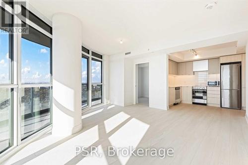 2909 - 30 Gibbs Road, Toronto, ON - Indoor Photo Showing Kitchen