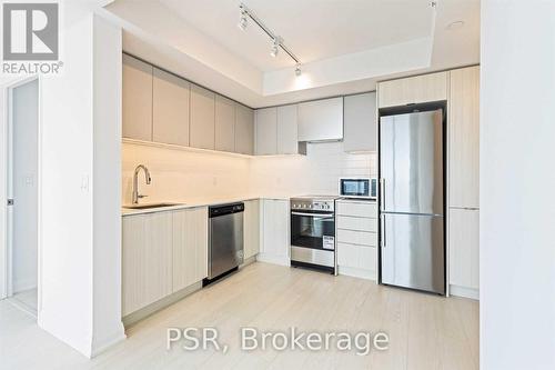 2909 - 30 Gibbs Road, Toronto, ON - Indoor Photo Showing Kitchen