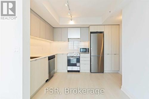 2909 - 30 Gibbs Road, Toronto, ON - Indoor Photo Showing Kitchen