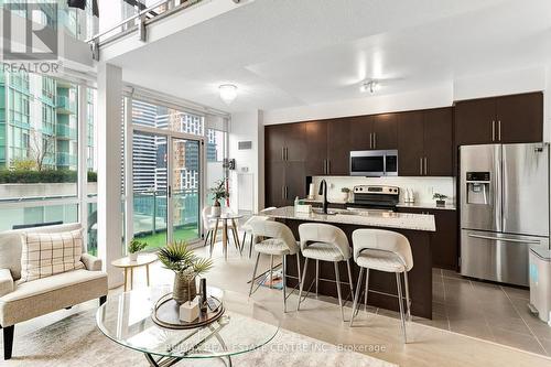 1201 - 223 Webb Drive, Mississauga, ON - Indoor Photo Showing Kitchen With Stainless Steel Kitchen With Upgraded Kitchen