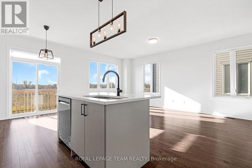 108 Main Halyard Lane, Ottawa, ON - Indoor Photo Showing Kitchen