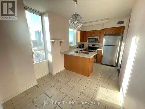 3108 - 18 Spring Garden Avenue, Toronto, ON - Indoor Photo Showing Kitchen