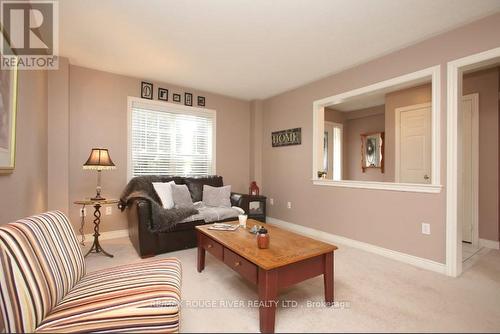 44 - 2800 Courtice Road, Clarington, ON - Indoor Photo Showing Living Room