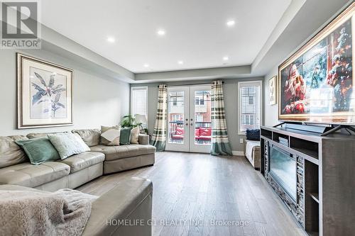 30 - 6020 Derry Road, Milton, ON - Indoor Photo Showing Living Room