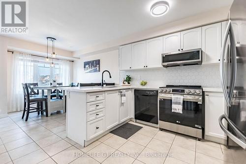 30 - 6020 Derry Road, Milton, ON - Indoor Photo Showing Kitchen With Upgraded Kitchen