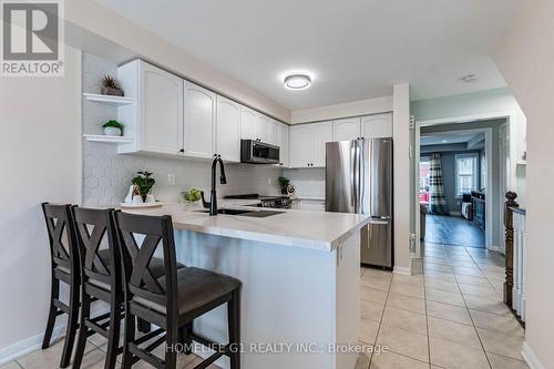 30 - 6020 Derry Road, Milton, ON - Indoor Photo Showing Kitchen With Double Sink With Upgraded Kitchen