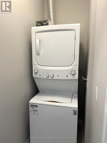 618 - 480 Gordon Krantz Avenue, Milton, ON - Indoor Photo Showing Laundry Room