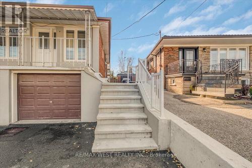 22 Goldcrest Boulevard, Toronto, ON - Outdoor