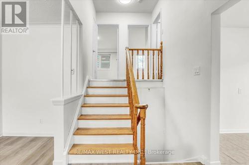 22 Goldcrest Boulevard, Toronto, ON - Indoor Photo Showing Other Room