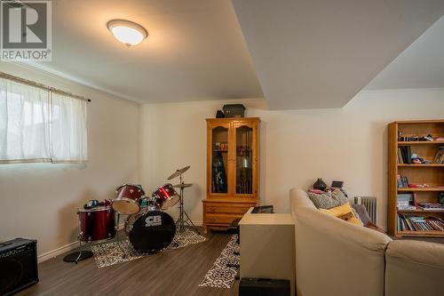 261 Elm Avenue, 100 Mile House, BC - Indoor Photo Showing Other Room