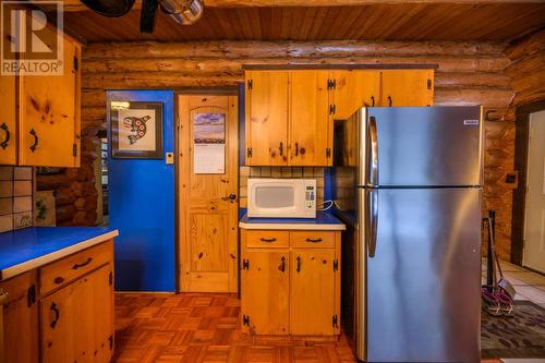 13820 Bergman Road, Prince George, BC - Indoor Photo Showing Kitchen