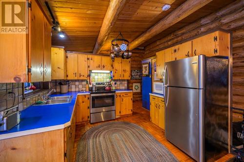 13820 Bergman Road, Prince George, BC - Indoor Photo Showing Kitchen With Double Sink