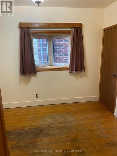 146 Gradwell Drive, Toronto, ON - Indoor Photo Showing Other Room