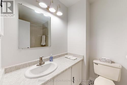 726 York Hill Boulevard, Markham, ON - Indoor Photo Showing Bathroom