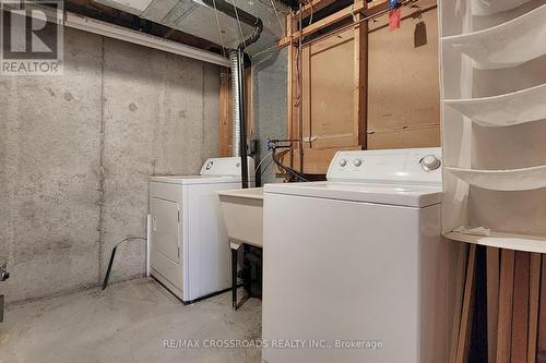 726 York Hill Boulevard, Markham, ON - Indoor Photo Showing Laundry Room