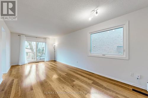 726 York Hill Boulevard, Markham, ON - Indoor Photo Showing Other Room