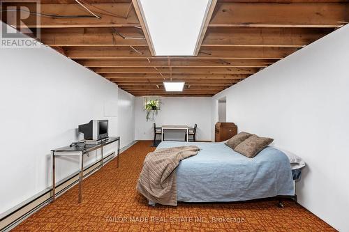 60 Credit Road, Caledon, ON - Indoor Photo Showing Bedroom