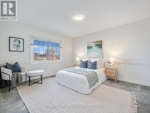 1941 Edenvale Crescent, Burlington, ON - Indoor Photo Showing Bedroom