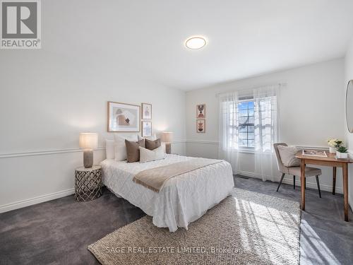 1941 Edenvale Crescent, Burlington, ON - Indoor Photo Showing Bedroom