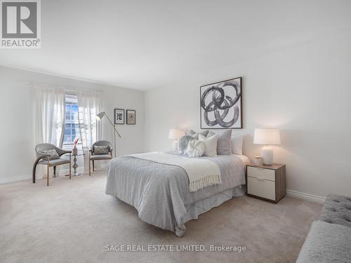 1941 Edenvale Crescent, Burlington, ON - Indoor Photo Showing Bedroom