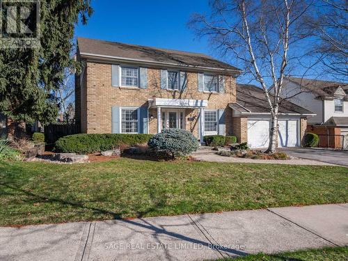 1941 Edenvale Crescent, Burlington, ON - Outdoor