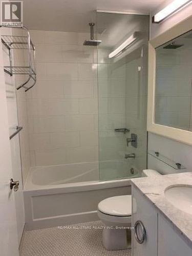 2110 - 88 Park Lawn Road, Toronto, ON - Indoor Photo Showing Bathroom