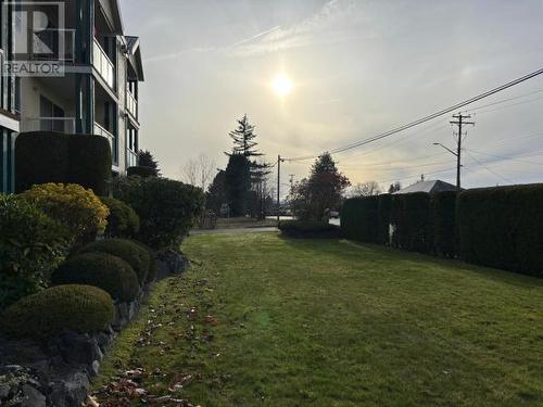 103-4580 Joyce Ave, Powell River, BC - Outdoor