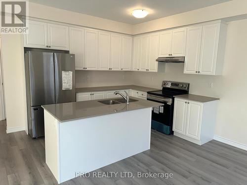 35 Conboy Drive, Erin, ON - Indoor Photo Showing Kitchen With Double Sink