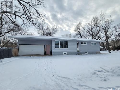 433 Floren Street, Radville, SK - Outdoor