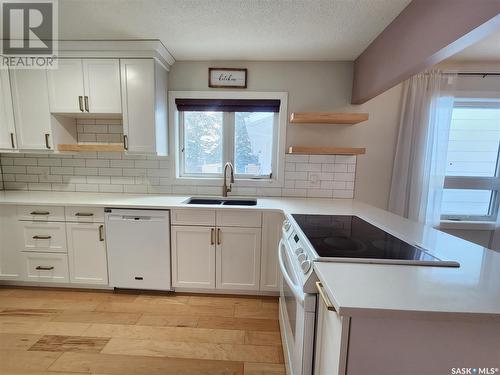 433 Floren Street, Radville, SK - Indoor Photo Showing Kitchen With Double Sink