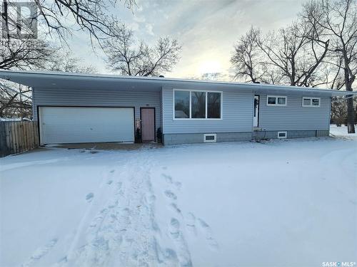 433 Floren Street, Radville, SK - Outdoor