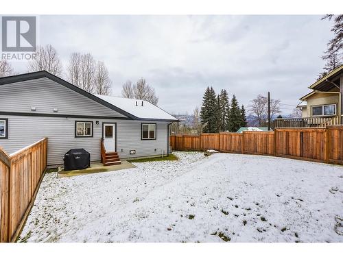 Rear View - Yard - #2-313 Lakeview Street, Castlegar, BC - Outdoor With Exterior