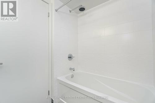 1103 - 2 Sonic Way, Toronto, ON - Indoor Photo Showing Bathroom