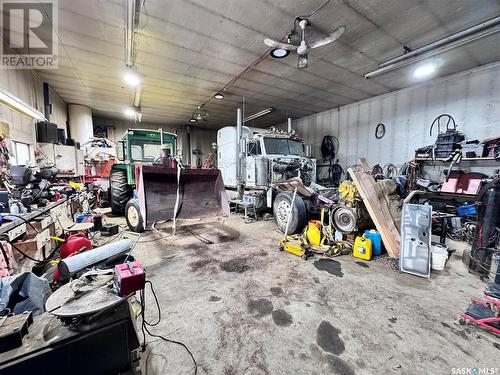 Laird Acreage, Laird Rm No. 404, SK - Indoor Photo Showing Garage