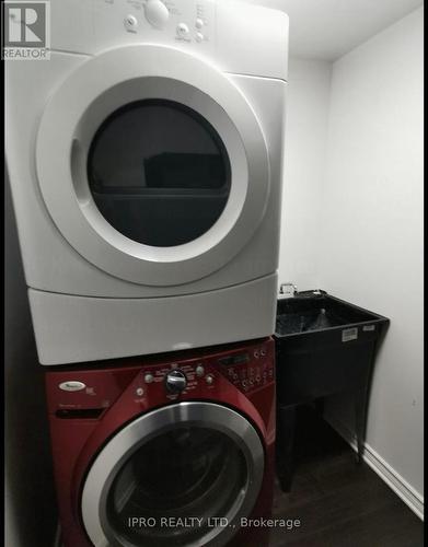 86 Kettlewell Crescent, Brampton, ON - Indoor Photo Showing Laundry Room