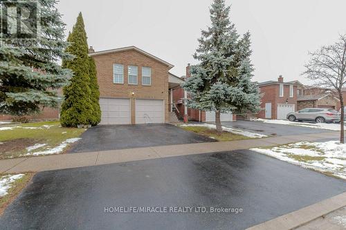 66 Ebby Avenue, Brampton, ON - Outdoor With Facade