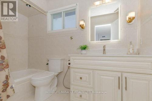 66 Ebby Avenue, Brampton, ON - Indoor Photo Showing Bathroom