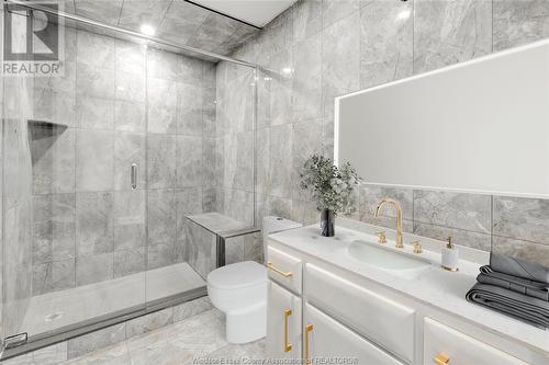 4880 Terra Bella Drive, Lasalle, ON - Indoor Photo Showing Bathroom