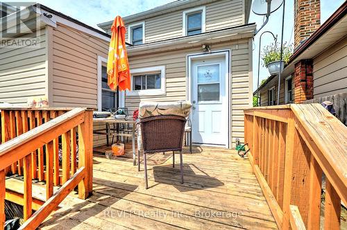 41 Albert Street, Welland, ON - Outdoor With Deck Patio Veranda