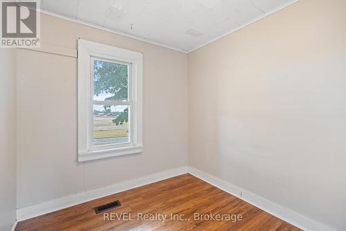 371 Pihach Street, Pelham (Fenwick), ON - Indoor Photo Showing Other Room