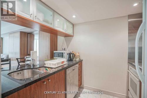 2901 - 38 Elm Street, Toronto, ON - Indoor Photo Showing Kitchen With Double Sink