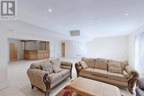 361 Spring Garden Avenue, Toronto, ON - Indoor Photo Showing Living Room