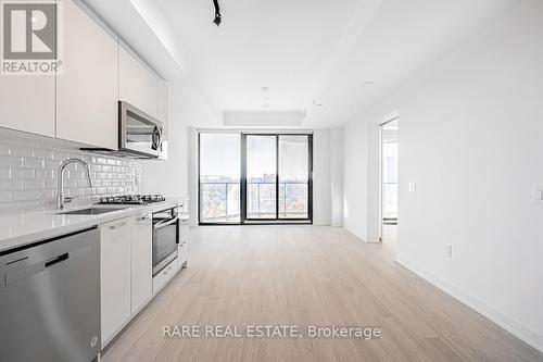 1101 - 195 Mccaul Street, Toronto, ON - Indoor Photo Showing Kitchen With Upgraded Kitchen