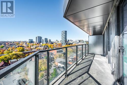 1101 - 195 Mccaul Street, Toronto, ON - Outdoor With View With Exterior