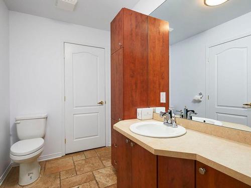 Bathroom - 4022 14E Rue, Laval (Laval-Ouest), QC - Indoor Photo Showing Bathroom