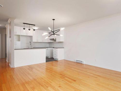 Kitchen - 4022 14E Rue, Laval (Laval-Ouest), QC - Indoor Photo Showing Kitchen