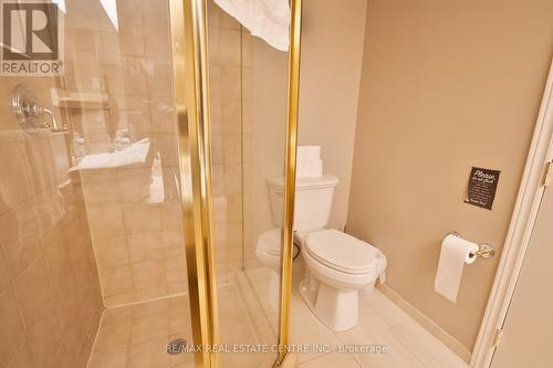 2227 - 90 Highland Drive, Oro-Medonte, ON - Indoor Photo Showing Bathroom